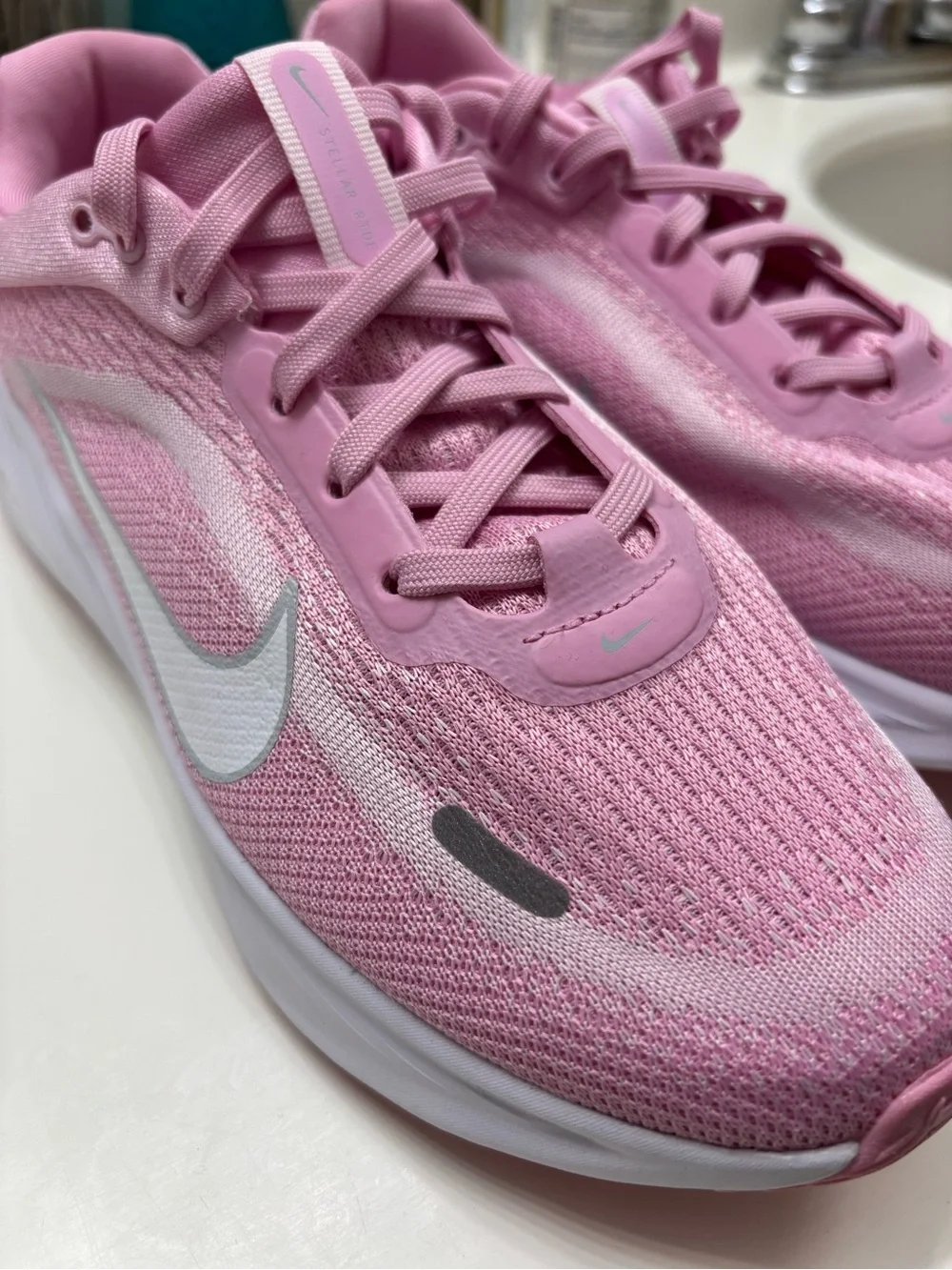 Nike Stellar Ride Size 4.5Y Big Kids Running Shoes New HQ3266-605